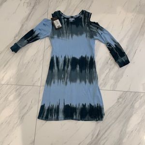 Flowers by Zoe kids dress holes in sleeves size XL